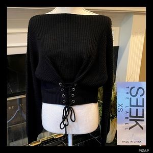 SEEK BLACK CABLE KNIT SWEATER